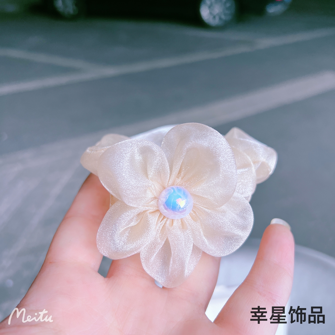 Yong 'ai Jiu 'ai Gauze, Bright beads, sunflowers, hair ties, women's large intestine hair bands, hair ties, balls, rubber bands, hair accessories details Picture