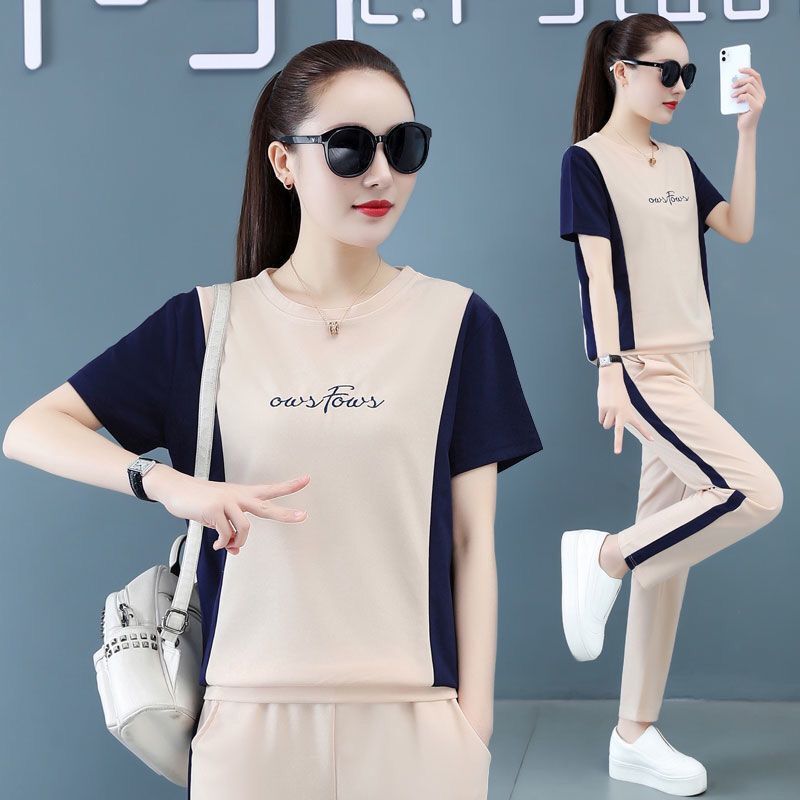 Embroidered sportswear for women, a stylish summer casual wear, a new large-sized short-sleeved shirt and long pants, a fashionable two-piece set details Picture