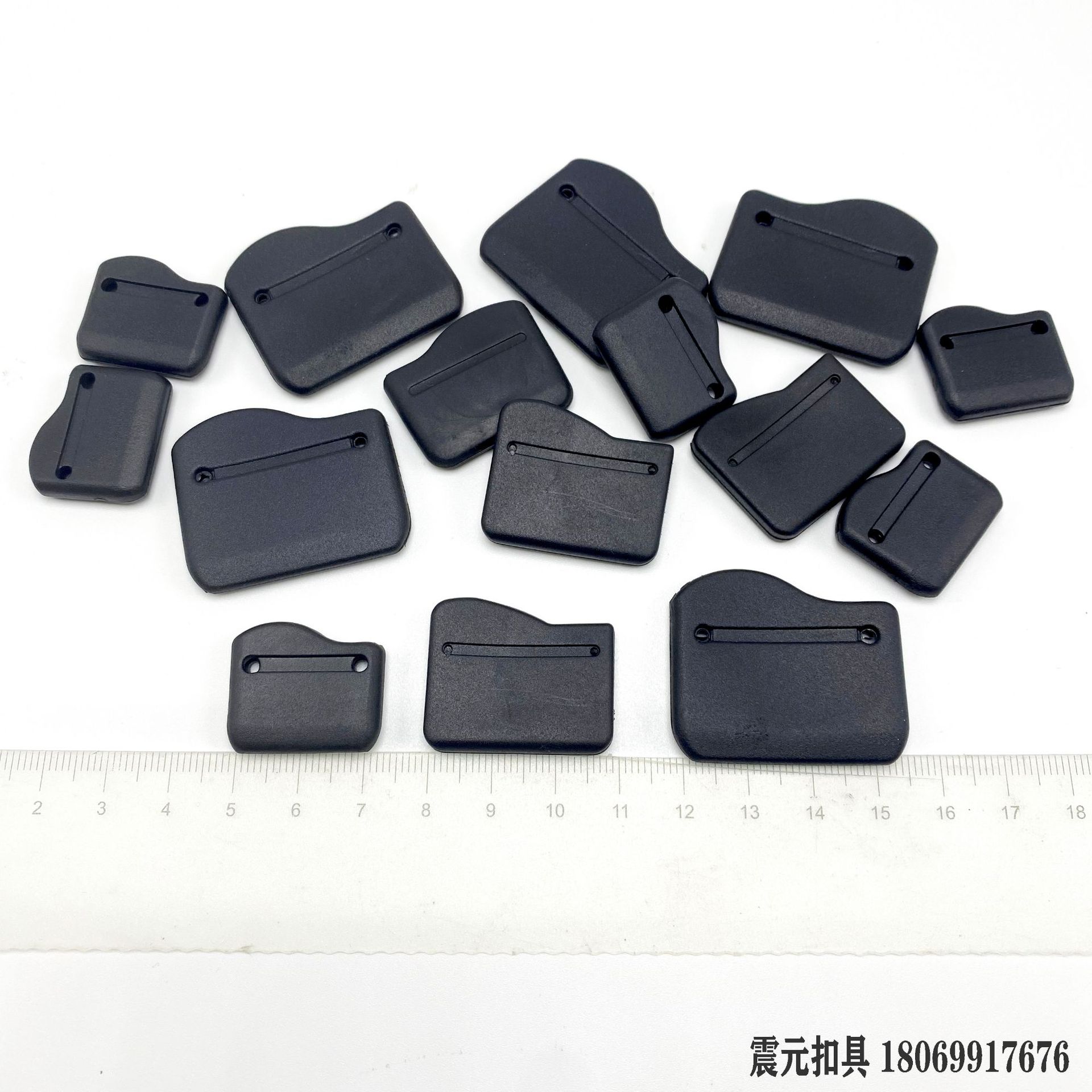 We offer a variety of styles of PVC leather covers for bags, belts, end clips, edge clips, and soft leather covers. Available in stock and available for immediate delivery Item Picture