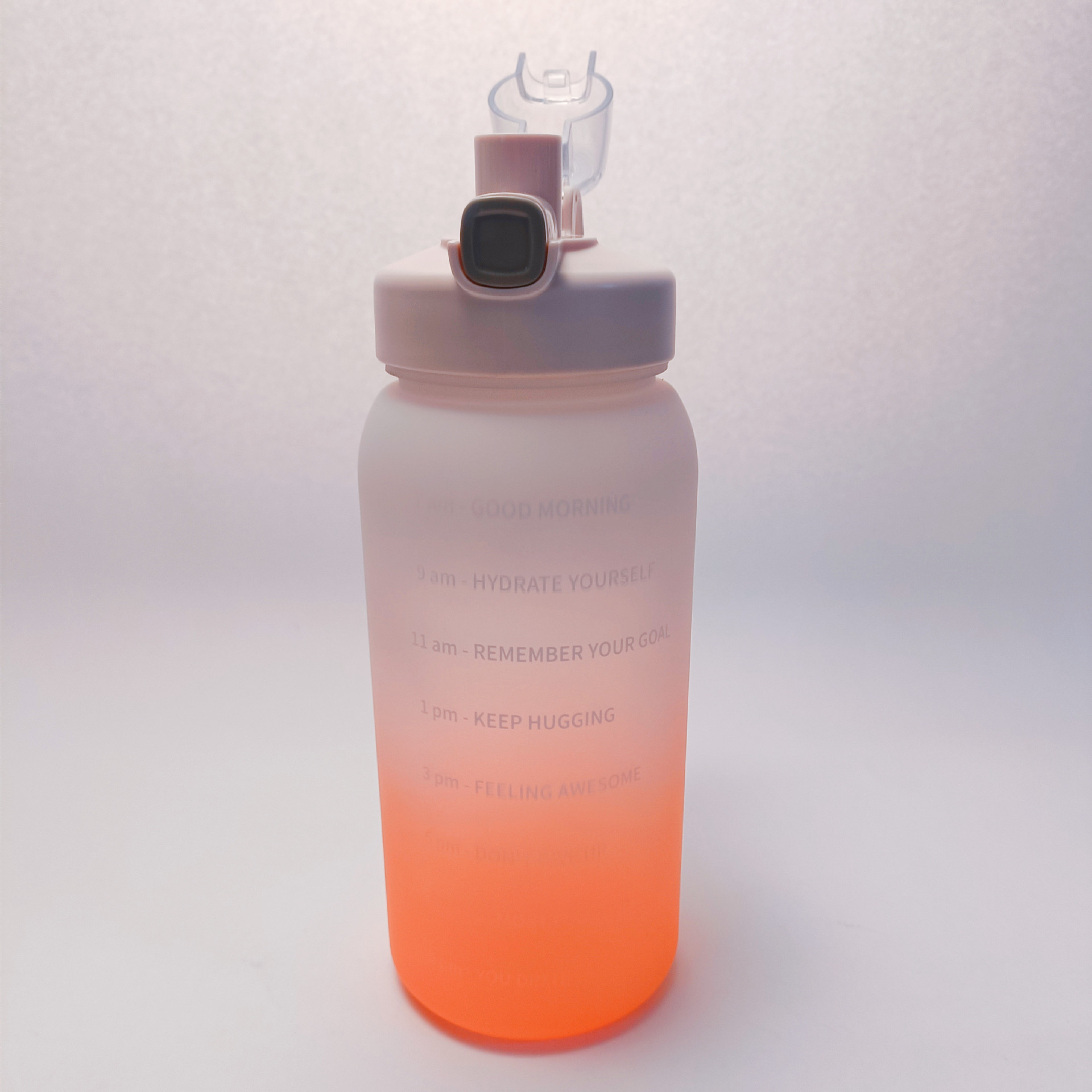 The new 2000ML gradient pop-up lid straw cup with scale, the space cup, is a popular outdoor fitness water bottle and portable Specification image