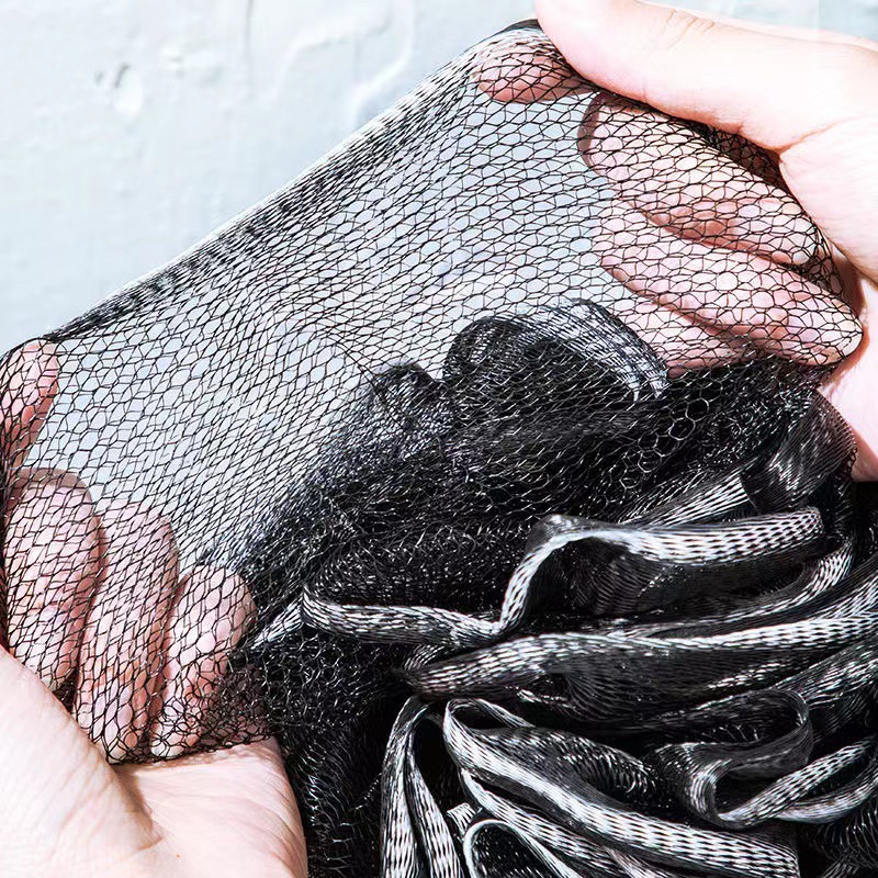 The manufacturer recommends black bamboo charcoal fiber bath balls for large scrubbing, soft PE exfoliating foaming, and bath balls for flower baths Specification image