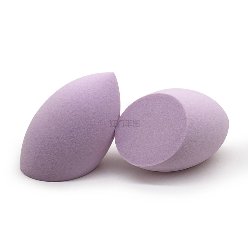 The beauty egg is super soft and doesn't absorb powder. It can be used both dry and wet Specification image