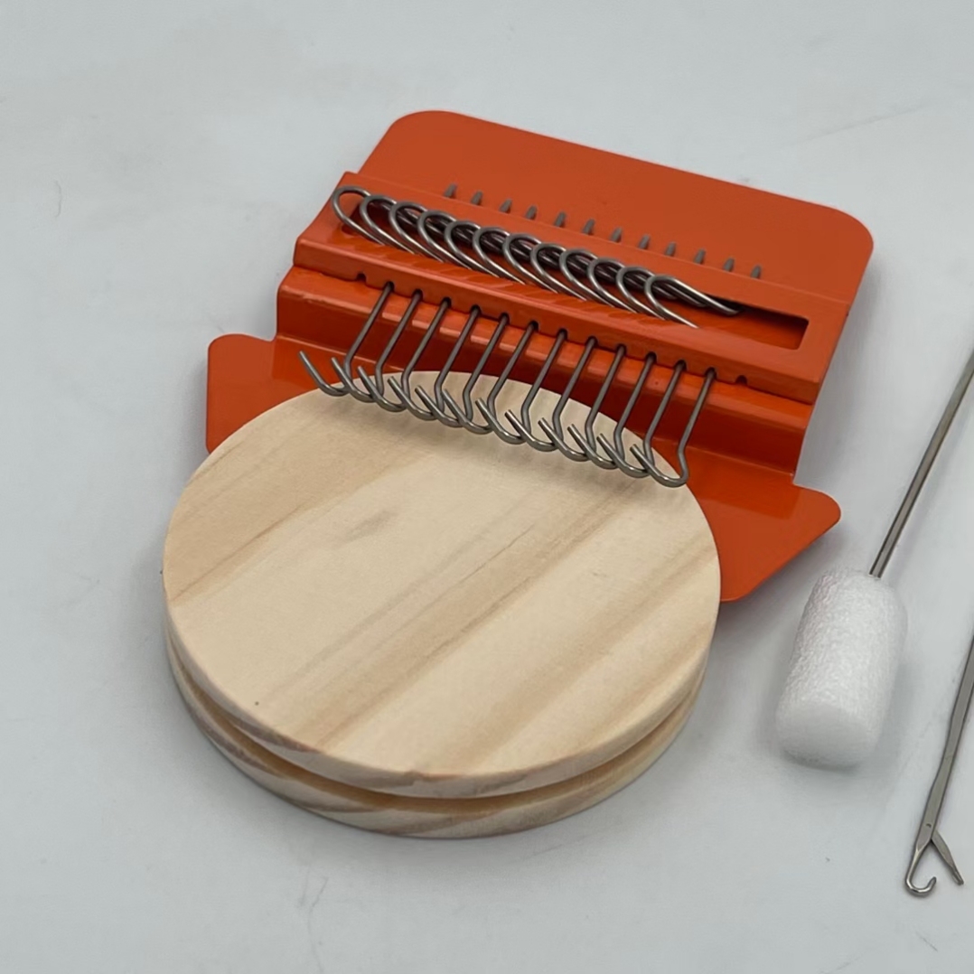Cross-border spot small braiding machine tools DARNING hand personalized braiding machine mini loom manufacturers