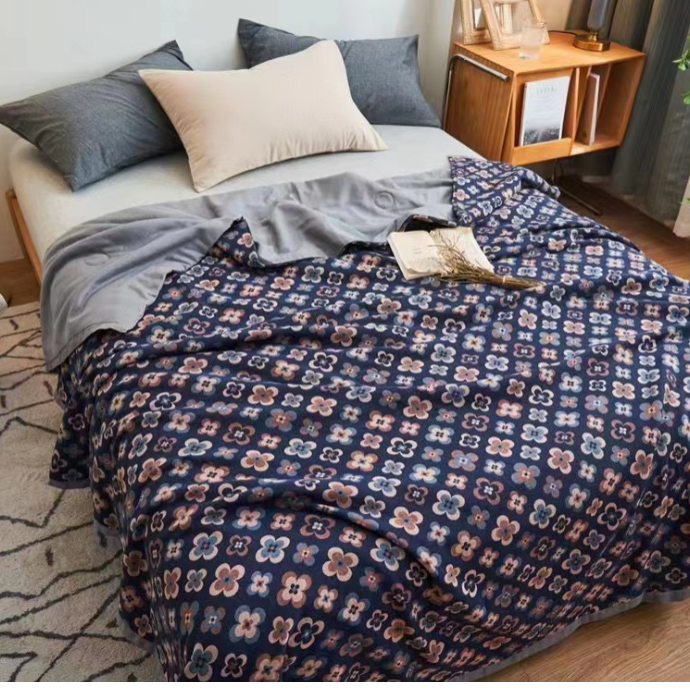 2022 Double-layer yarn Class A yarn-dyed jacquard summer quilt, all-cotton baby grade air-conditioned quilt, machine-washable summer thin quilt