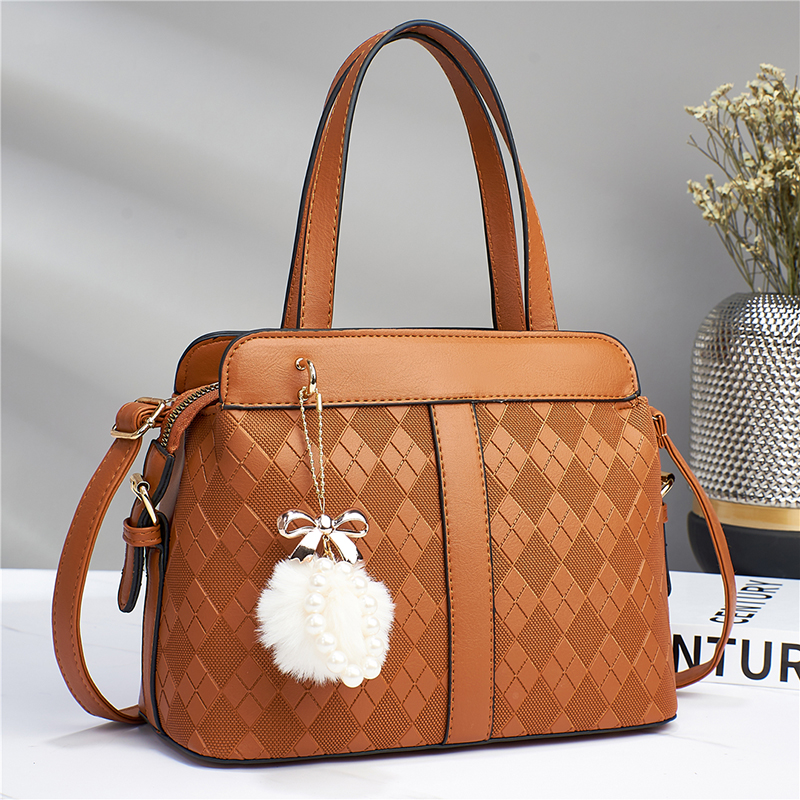 Yiding Bags: Women's bags, men's bags, wallets, handbags, travel bags, school bags, backpacks, computer bags, business briefcases Application Scenario