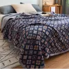 2022 Double-layer yarn Class A yarn-dyed jacquard summer quilt, all-cotton baby grade air-conditioned quilt, machine-washable summer thin quilt details Picture