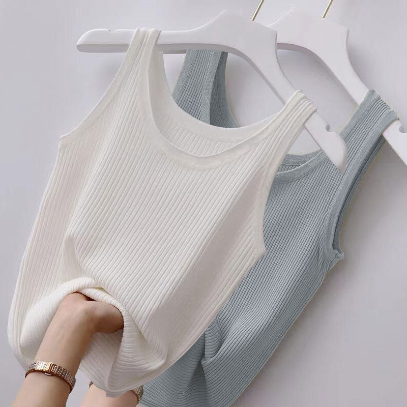 A halter women's vest for summer, seamless and slimming. A new large-sized vest for outerwear, paired with a sexy undergarment as a base layer, versatile Application Scenario