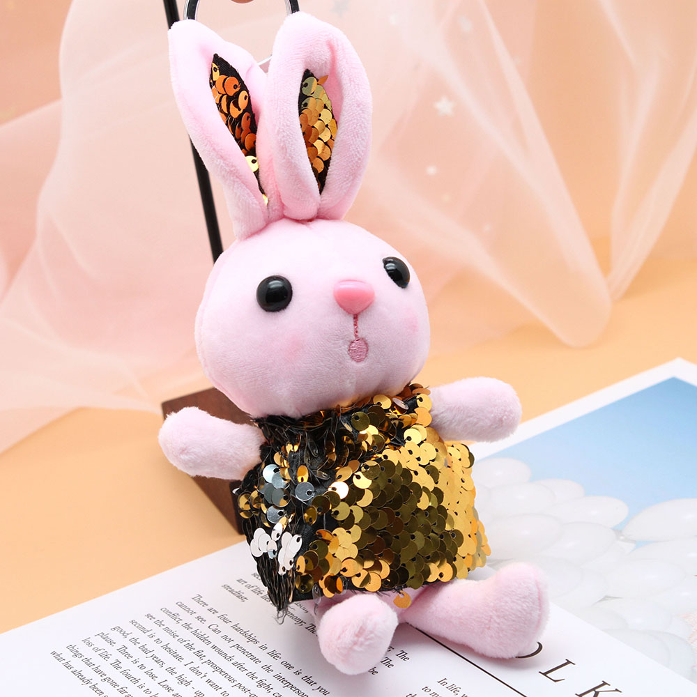 Cute plush bears, adorable couple schoolbags, keychains, pendants, plush dolls, and commemorative gifts for graduating boys and girls Application Scenario