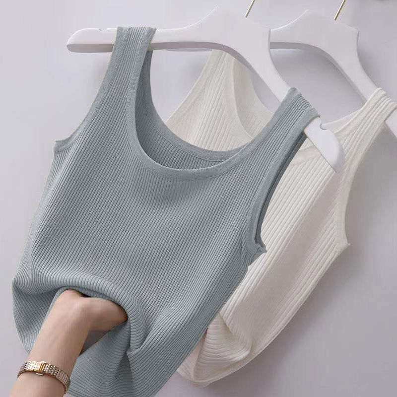 A halter women's vest for summer, seamless and slimming. A new large-sized vest for outerwear, paired with a sexy undergarment as a base layer, versatile Item Picture