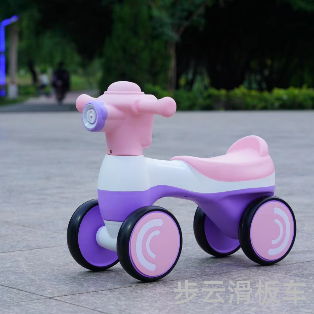 The Buyun children's four-wheeler is equipped with a Deng lamp, music and a bubble machine. It can be equipped with a small bucket. Colors are available for selection Specification image