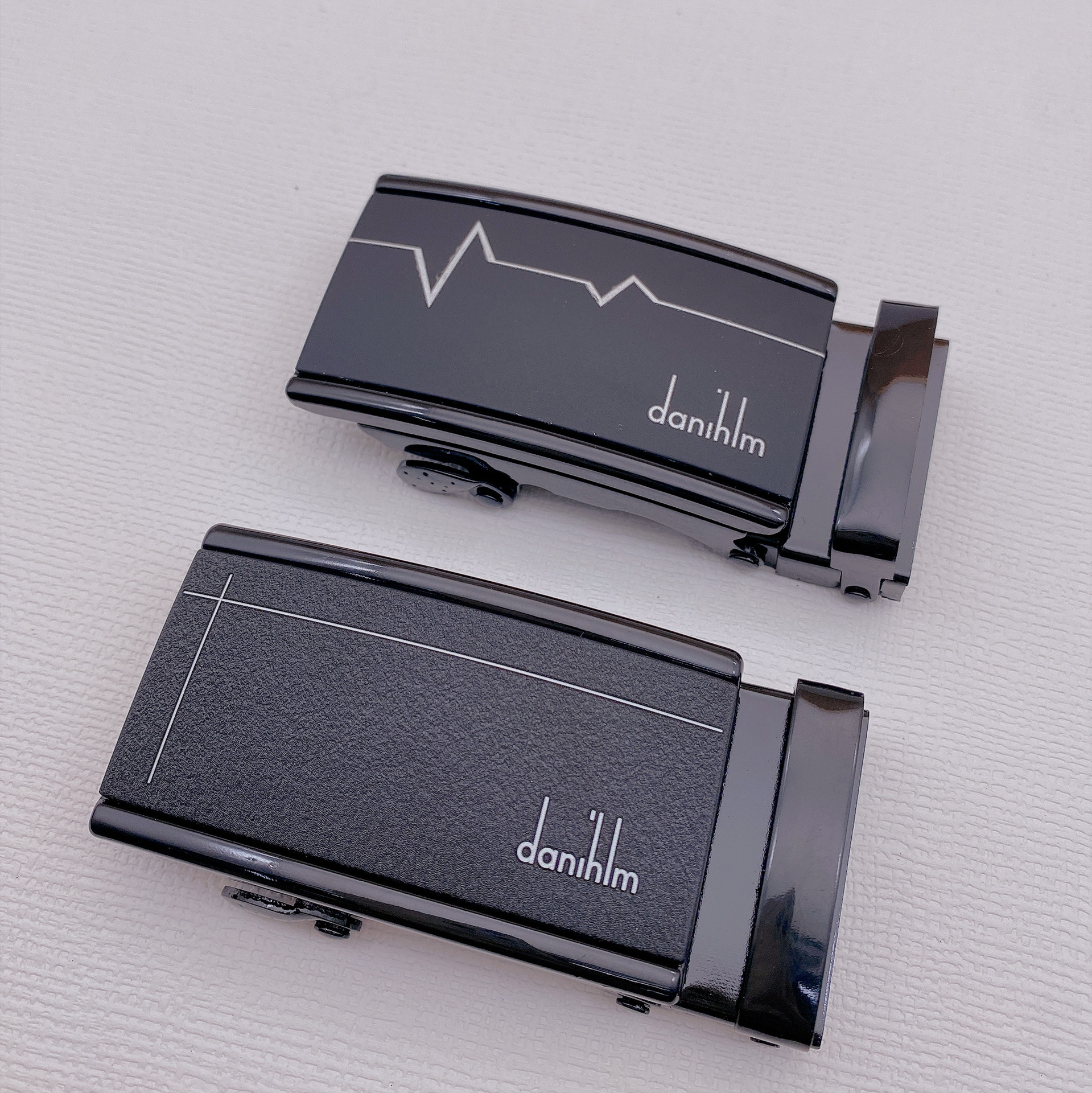The 4.0 automatic new matte buckle, paired with 4.0 toothed belts of various qualities, is available in large quantities at discounted prices Application Scenario