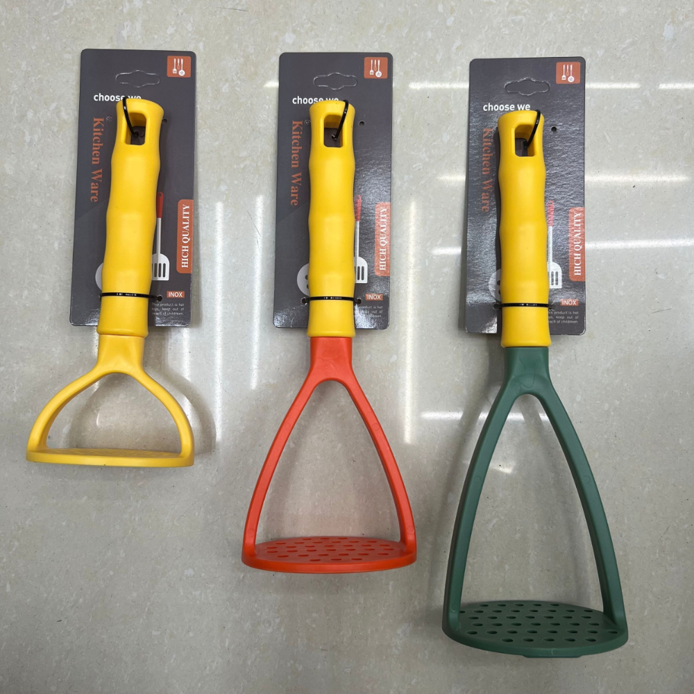 Hotel furniture kitchen supplies plastic bamboo handle potato pressure