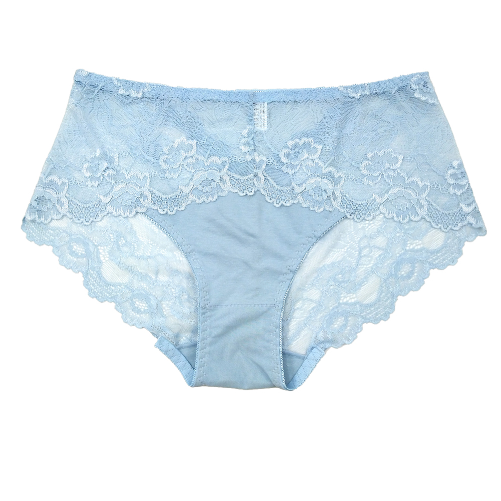 A plump and large-sized lace underpants for a chubby girl, a sexy transparent lace triangle pants for a lady Application Scenario