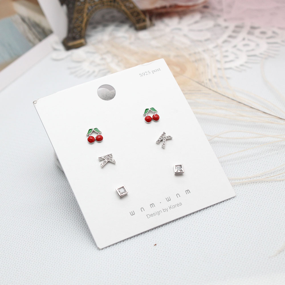 【 3-pair Set 】 Korean-style simple and elegant earrings, Week Stud earrings, a best-selling earring set for female students with three pairs of earrings details Picture