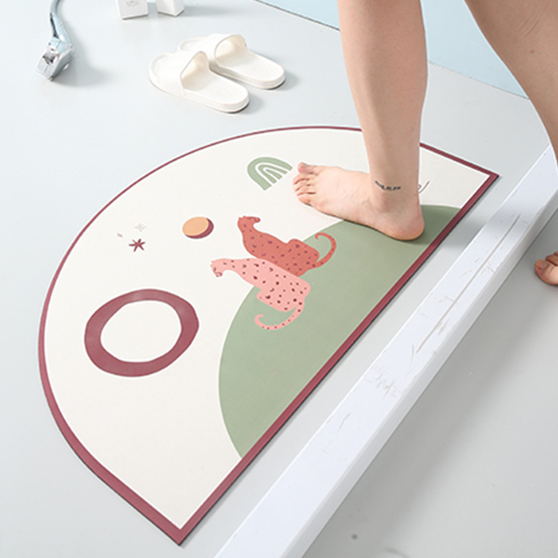 Wholesale of bathroom anti-slip MATS, household cartoon cute door MATS, entrance and toilet door foot MATS, and bathroom absorbent floor MATS Specification image