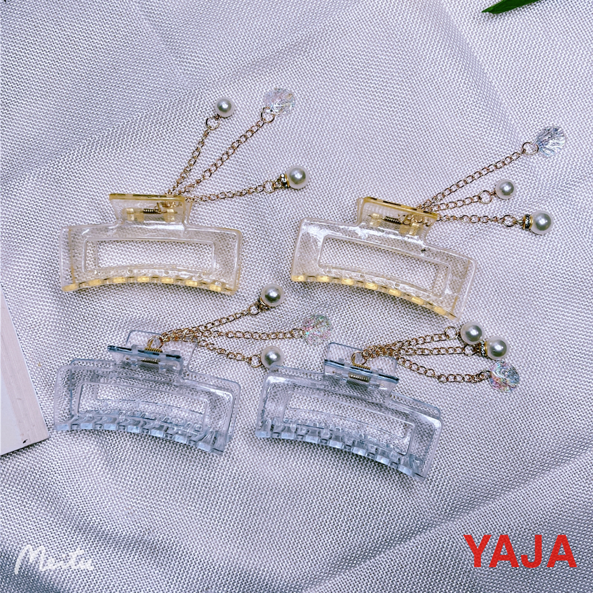 Pearl pendant hairpin headwear, a new high-end back hair clip, women's ponytail high grip clip, elegant and stylish clip Application Scenario