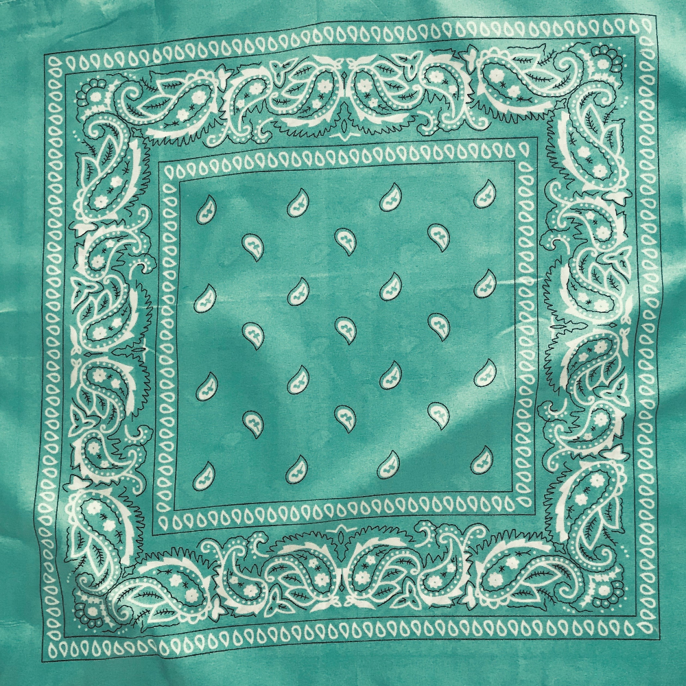 Square handkerchiefs, street stalls, foreign trade items, cotton square handkerchiefs, cashew nuts, hip-hop headscarves, outdoor sports sweat-absorbing large handkerchiefs, handkerchiefs, wrapping scarves, foreign trade items