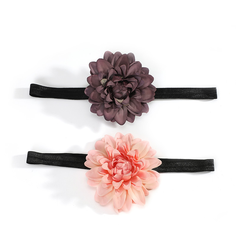 Korean-style fashionable fabric handcrafted flower headband wedding and festival headwear decoration, paired with retro girl hair bands and hair accessories details Picture