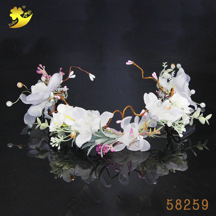 Japanese-style sweet seaside vacation photography flower wreath, children's festival performance headwear, forest girl Hawaiian half-ring hair accessory details Picture