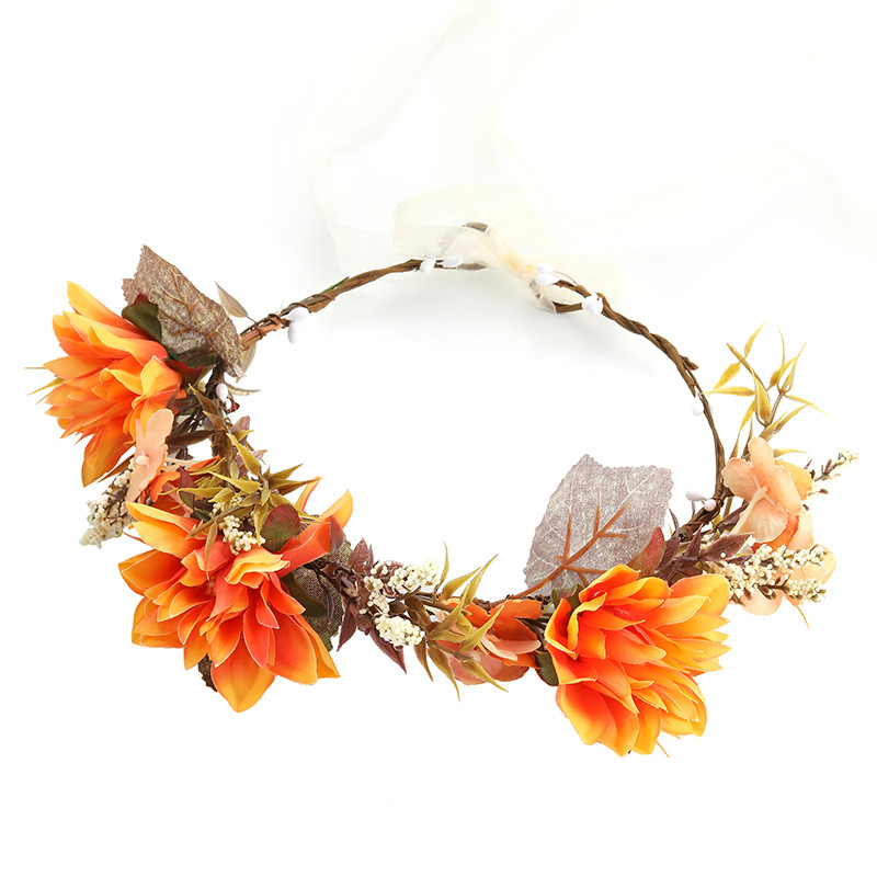 New large flower garland, Bohemian faux fabric bridal and bridesmaid headbands, headwear and hair accessories from Europe and America Item Picture