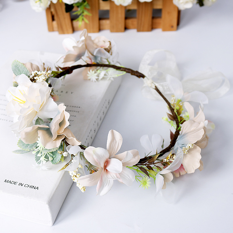 Korean-style wedding bride's headwear, realistic flower wreath, forest-themed camellia flower wreath, fresh and sweet, princess hair accessory, beautiful hair band Specification image