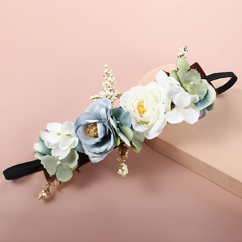 Cross-border European and American headwear and hair bands, simulated flower hair heads, flower Japanese and Korean style hair accessories, photo studio photo shoot and portrait headwear wholesale Application Scenario