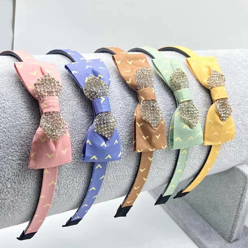 B1525 diamond-encrusted bow fashionable headband exquisite accessory Yiwu 2-yuan hair band Headband Hair clip Hair accessory Application Scenario