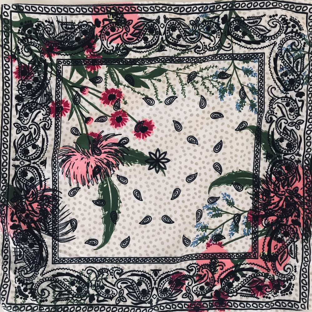 Square towels, street stall export cotton square towels, cashew flower amoeba head hip-hop headscarves, outdoor large handkerchiefs, handkerchiefs, sports sweat-absorbing wrapping towels export goods
