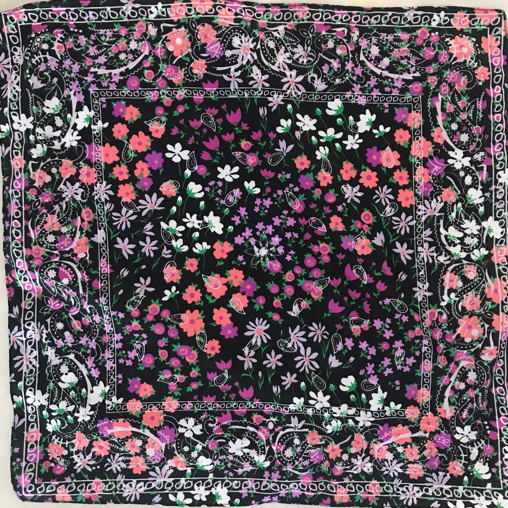 Cotton square towel, amoeba, cashew flower, human head hip-hop headscarf, outdoor large handkerchief, handkerchief, sports sweat-absorbing wrap towel details Picture