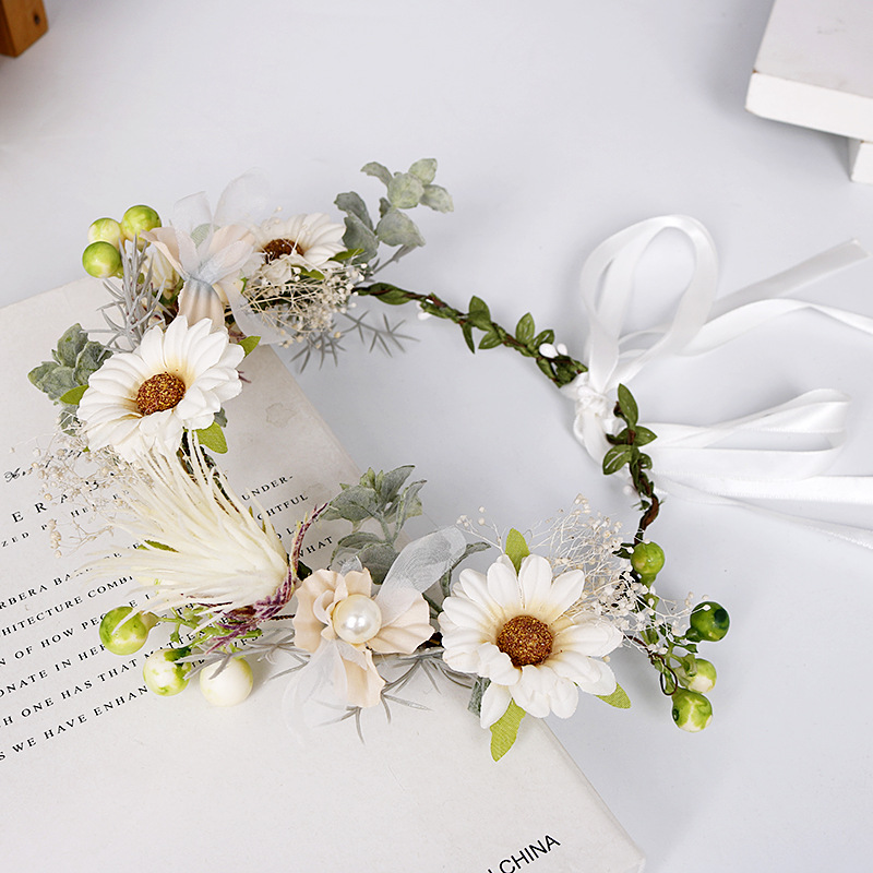Bride's garland, white sunflower, pearl fabric headband, European and American forest girl style wedding, sweet headwear for seaside photos Specification image