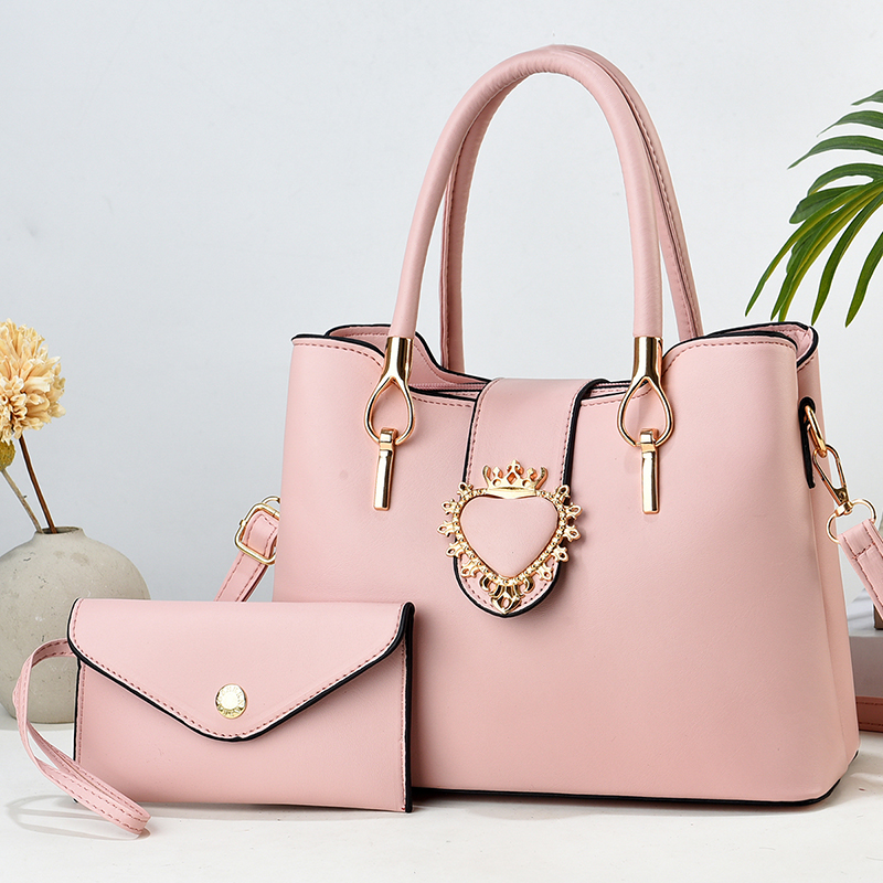 Yiding Bags: Women's bags, men's bags, wallets, handbags, travel bags, school bags, backpacks, computer bags, business briefcases Application Scenario