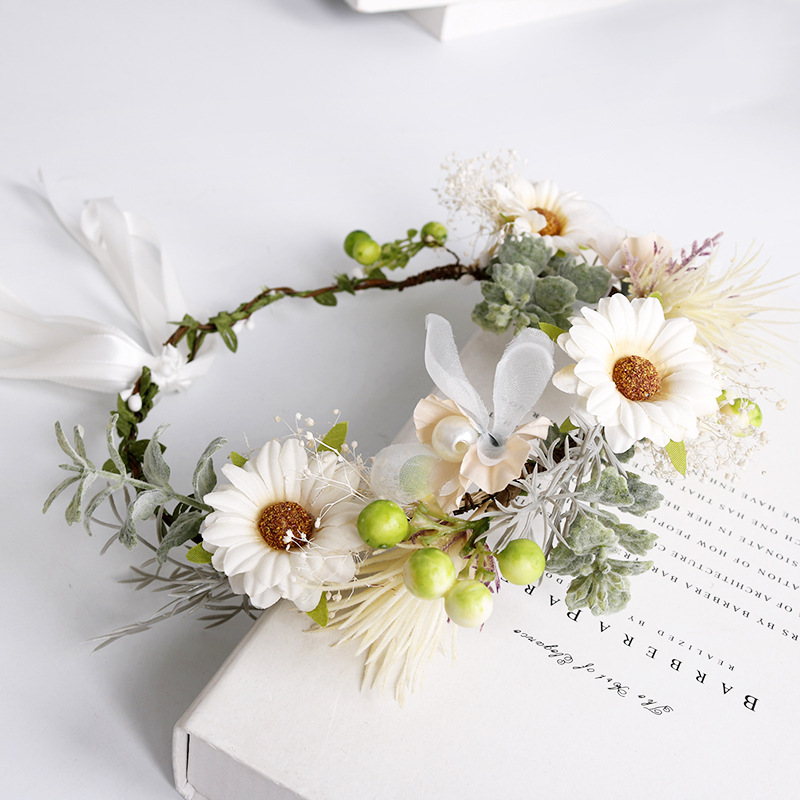Bride's garland, white sunflower, pearl fabric headband, European and American forest girl style wedding, sweet headwear for seaside photos details Picture