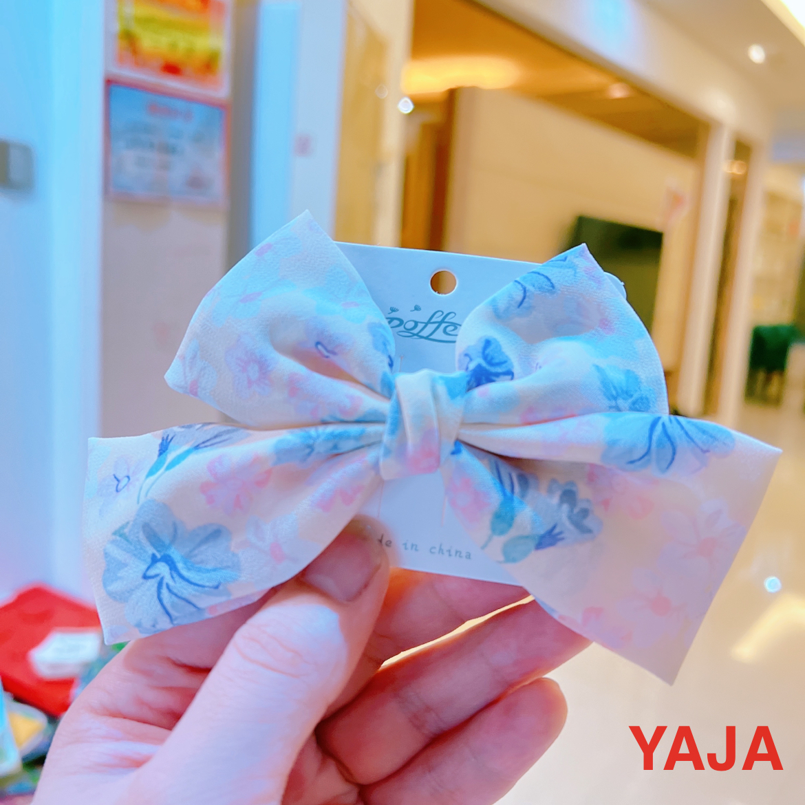 YAJA floral bow hair clip, top clip, fabric hair accessory, elegant girl, hairpin at the back of the head, ponytail chiffon headwear Application Scenario