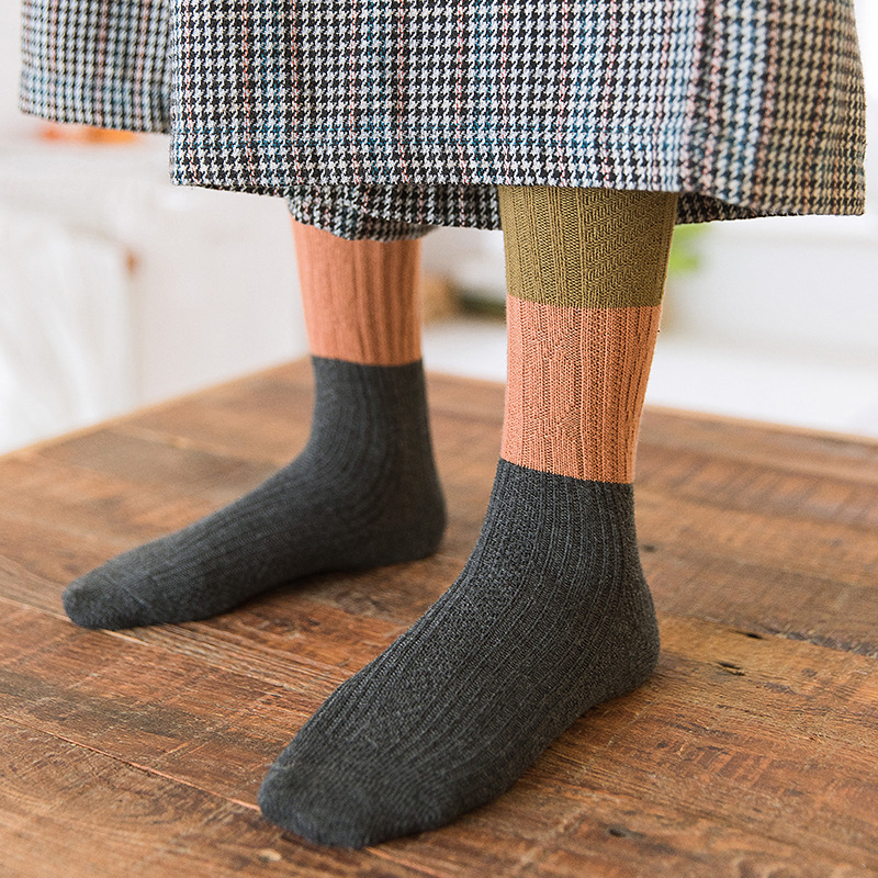 Women's thick-knit three-color patchwork socks, spring and autumn Japanese-style women's mid-calf socks, fashionable cotton socks, one-piece consignment details Picture