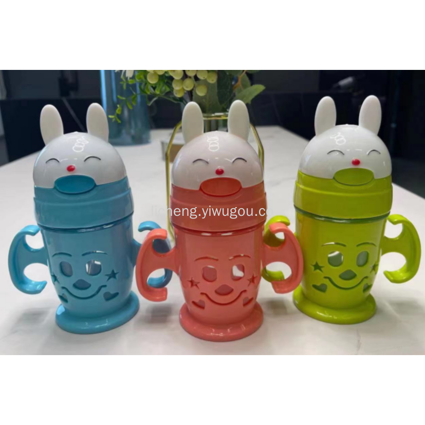 Children's water cups, cute water cups, straw cups, water cups for kindergartens with suction balls, straw cups Specification image