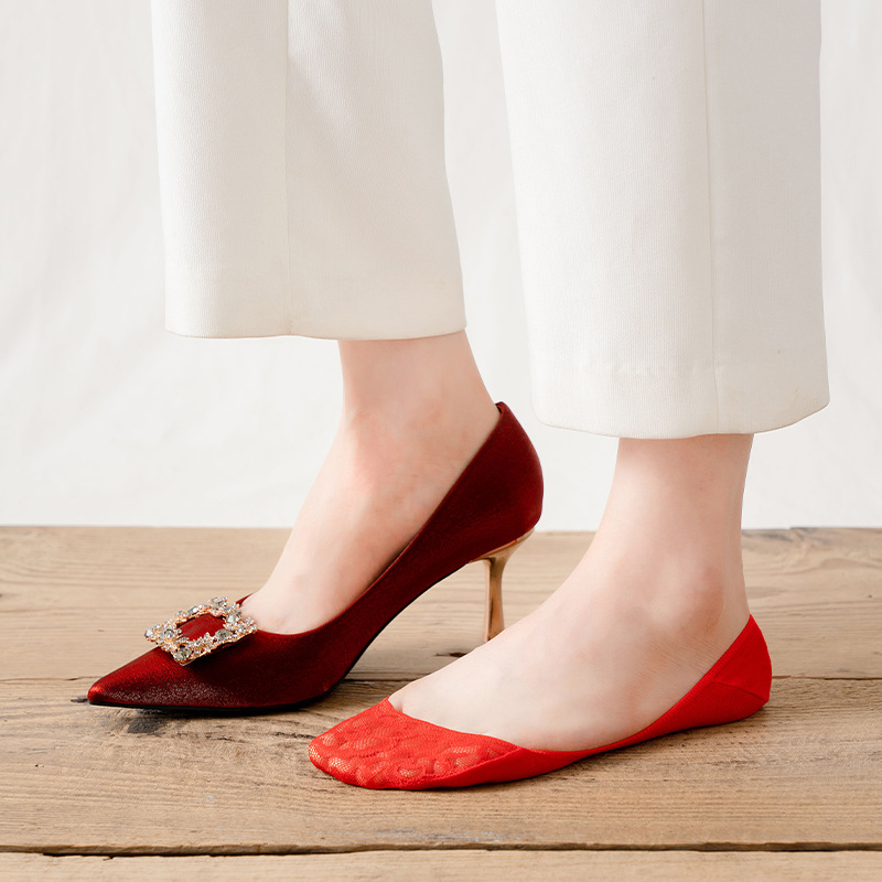 Bright red wedding socks for women, summer thin cotton-soled shallow-mouthed boat socks, silicone anti-slip, invisible socks for the zodiac year Specification image