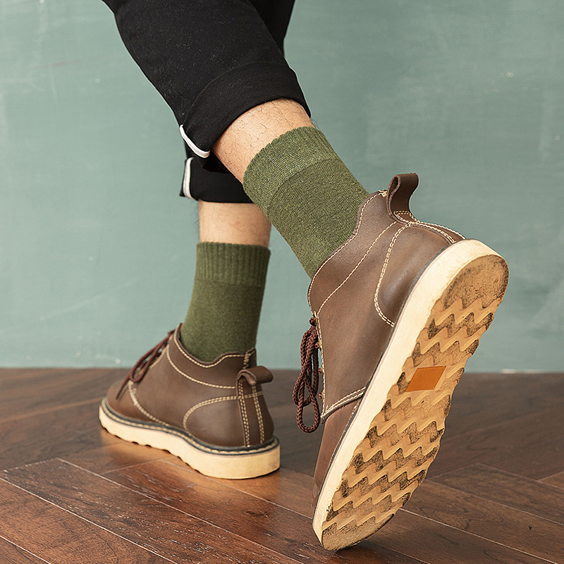 Men's socks for autumn and winter, warm cotton socks, breathable mid-calf socks, business and casual men's socks, solid-color loop socks, hair replacement details Picture