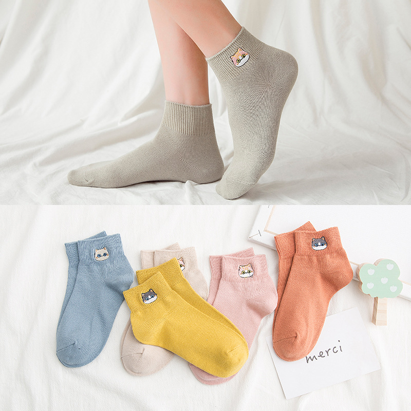 春季袜子日系高罗口学院风刺绣猫棉纯色女士短袜学生船袜代发