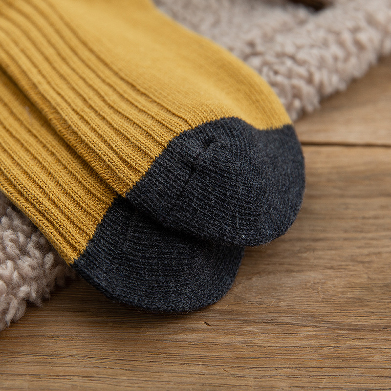 Girls' spring and autumn student mid-calf cotton socks, Korean and Japanese style cute long socks, Korean version autumn and winter trendy pile socks Application Scenario