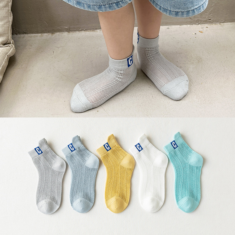 Summer thin children's socks, mid-calf socks for boys and girls, breathable thin mesh cotton socks, sent by the manufacturer