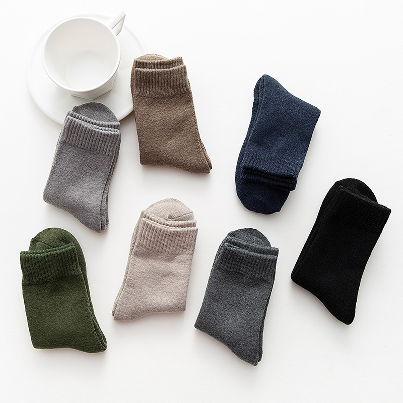 Men's socks for autumn and winter, warm cotton socks, breathable mid-calf socks, business and casual men's socks, solid-color loop socks, hair replacement Application Scenario