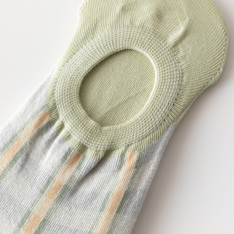 New women's green checkered cute cotton socks, summer thin shallow-mouthed short socks in stock, invisible socks available for shipment Application Scenario
