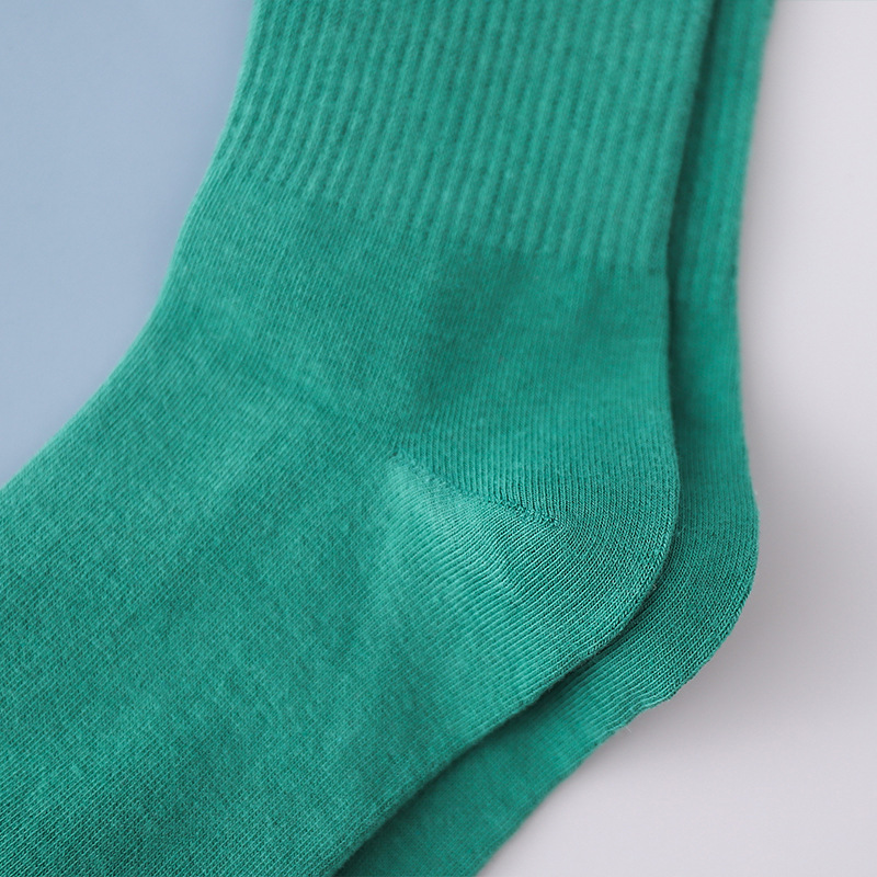 2021 Japanese school style green series women's long socks breathable mid-calf sporty cotton socks one-piece consignment Application Scenario