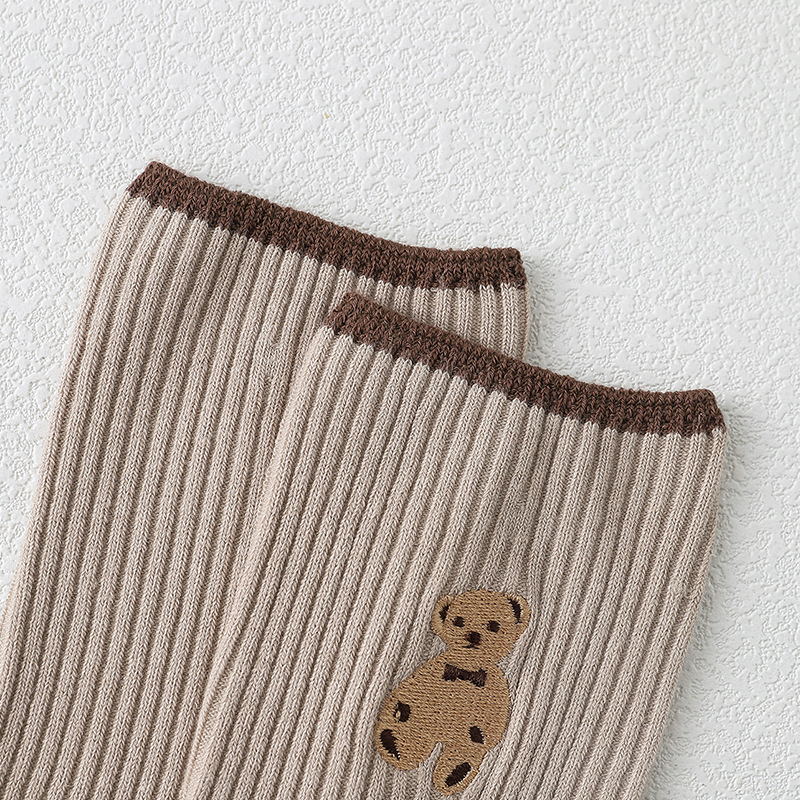 Embroidered bear socks for women, Korean style on Instagram, mid-calf cotton socks for autumn and winter, cute pulled long socks, one-piece consignment Application Scenario