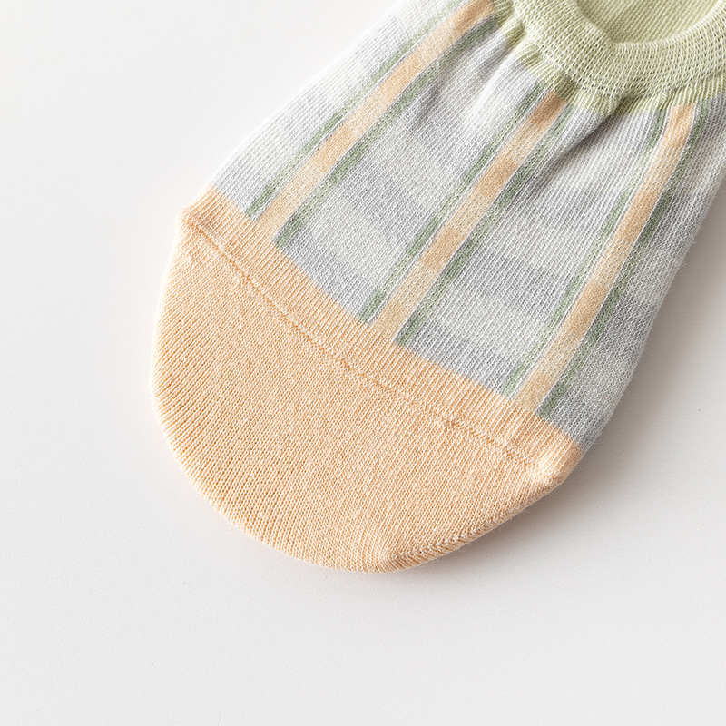 New women's green checkered cute cotton socks, summer thin shallow-mouthed short socks in stock, invisible socks available for shipment details Picture
