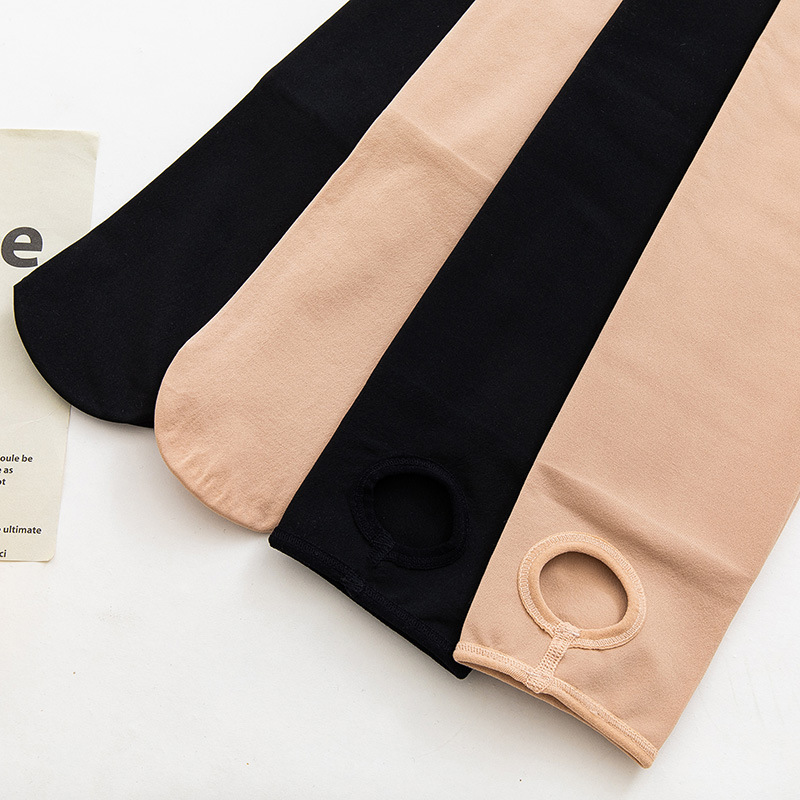 For autumn and winter, we offer a pair of thin fleece slimming tights for women, which can slightly lift the buttocks and keep the skin warm. We also provide one-piece full-length pants for the feet Specification image