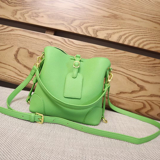 Yiding Bags: Women's bags, men's bags, wallets, handbags, travel bags, school bags, backpacks, computer bags, business briefcases Application Scenario