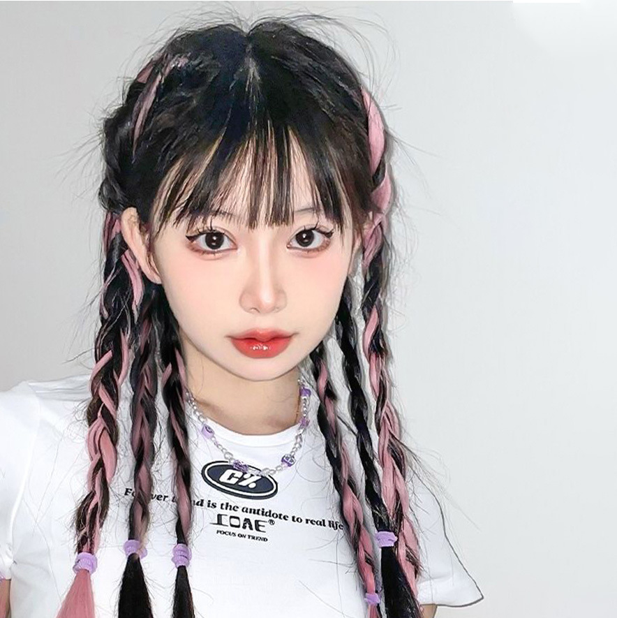 Wig, braid, three-strand braid, small braid, braid, fishbone, long braid, female ponytail, highlight dyed, sweet and spicy, boxing braid Application Scenario