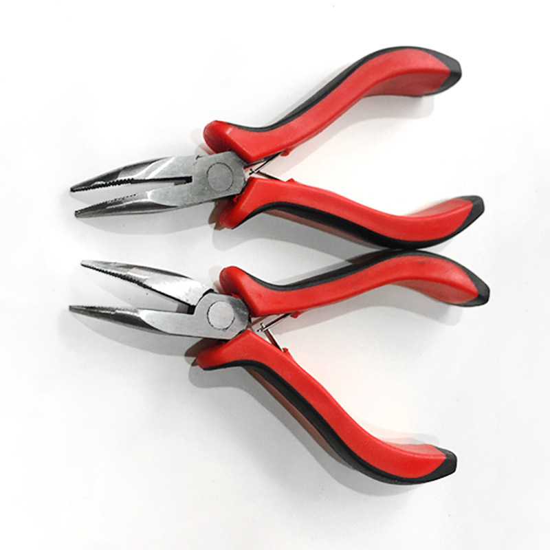 Black and red anti-slip handle elbow hair extension pliers, rust-free, toothed elbow pliers, mini hair extension pliers, wig hair extension pliers Application Scenario