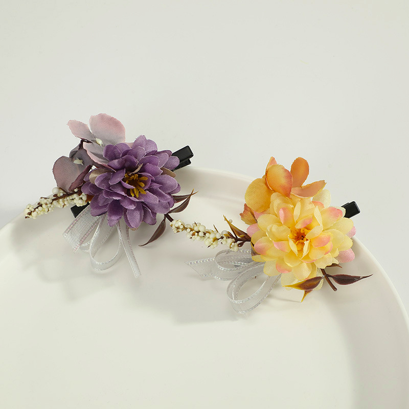 Korean-style bride's hair bun, small ball flower, black border clip, wedding flower girl, bridesmaid, vacation performance, seaside photo prop, hair clip